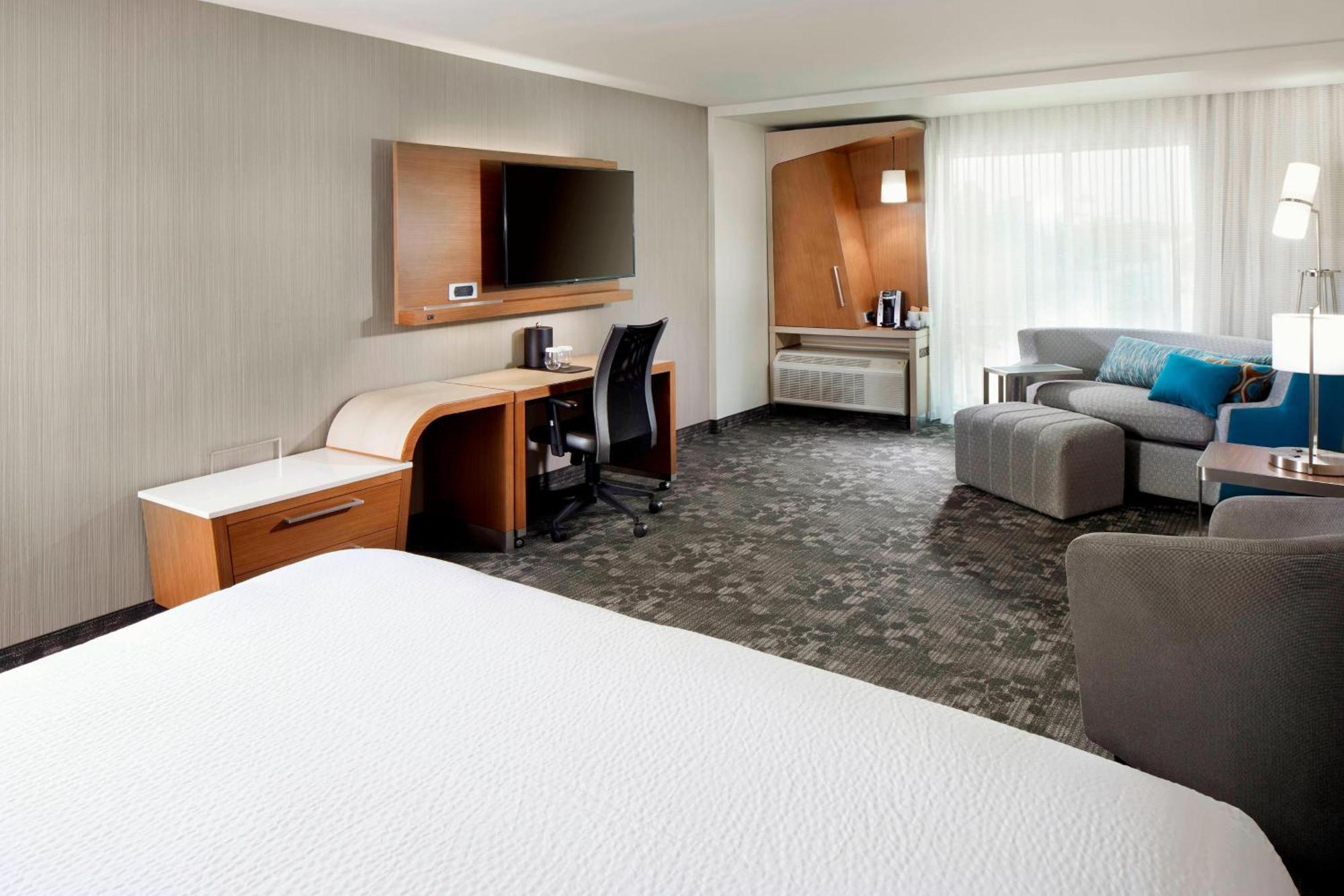 Courtyard By Marriott Houston Intercontinental Airport Exterior foto